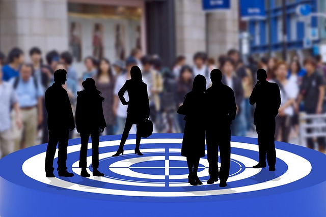 連鎖店運(yùn)營(yíng)模式的進(jìn)化論：從標(biāo)準(zhǔn)化復(fù)制到生態(tài)共生