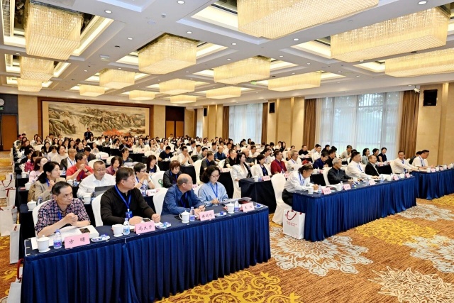 系統(tǒng)科學(xué)賦能產(chǎn)業(yè)發(fā)展——逸馬連鎖產(chǎn)業(yè)集團(tuán)出席中國(guó)系統(tǒng)科學(xué)研究會(huì)2025年學(xué)術(shù)年會(huì)