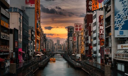 連鎖經(jīng)營(yíng)店與獨(dú)立經(jīng)營(yíng)店：本質(zhì)差異的深度剖析