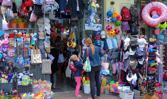 解構(gòu)“人貨場”——數(shù)字化時(shí)代的零售重構(gòu)三角