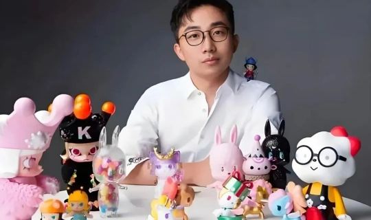 泡泡瑪特股價再創(chuàng)新高，創(chuàng)始人王寧躋身中國富豪榜前十