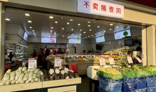 狂開(kāi)3000+門店，錢大媽如何用標(biāo)準(zhǔn)化打法引領(lǐng)餐飲革命？