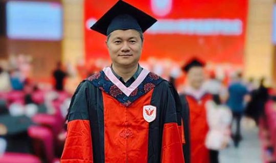 祝賀馬瑞光在香港獲第三個博士學(xué)位！