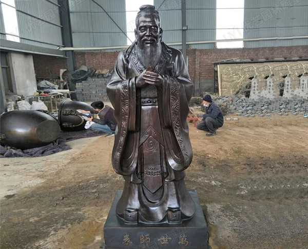 玻璃鋼雕塑制作出仿銅效果的步驟是什么呢？